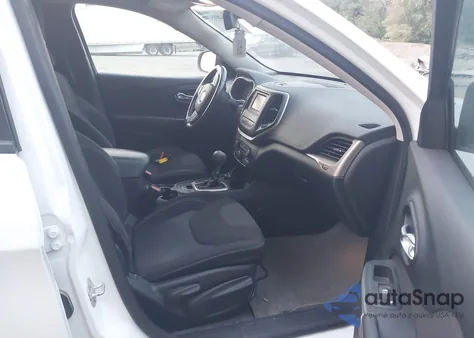 2016 Jeep Cherokee Altitude from USA, damaged, VIN 1C4PJMCB5GW153027